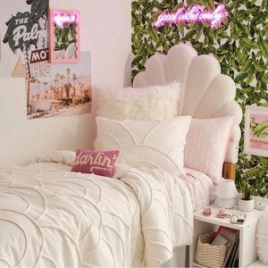 Dormify Andie Arched Tufted Comforter & Sham Set Size Twin / Twin XL